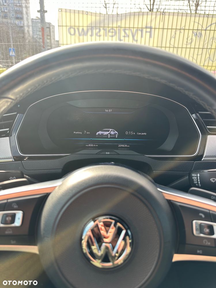 Volkswagen Arteon 2.0 TDI SCR R-Line DSG - 22