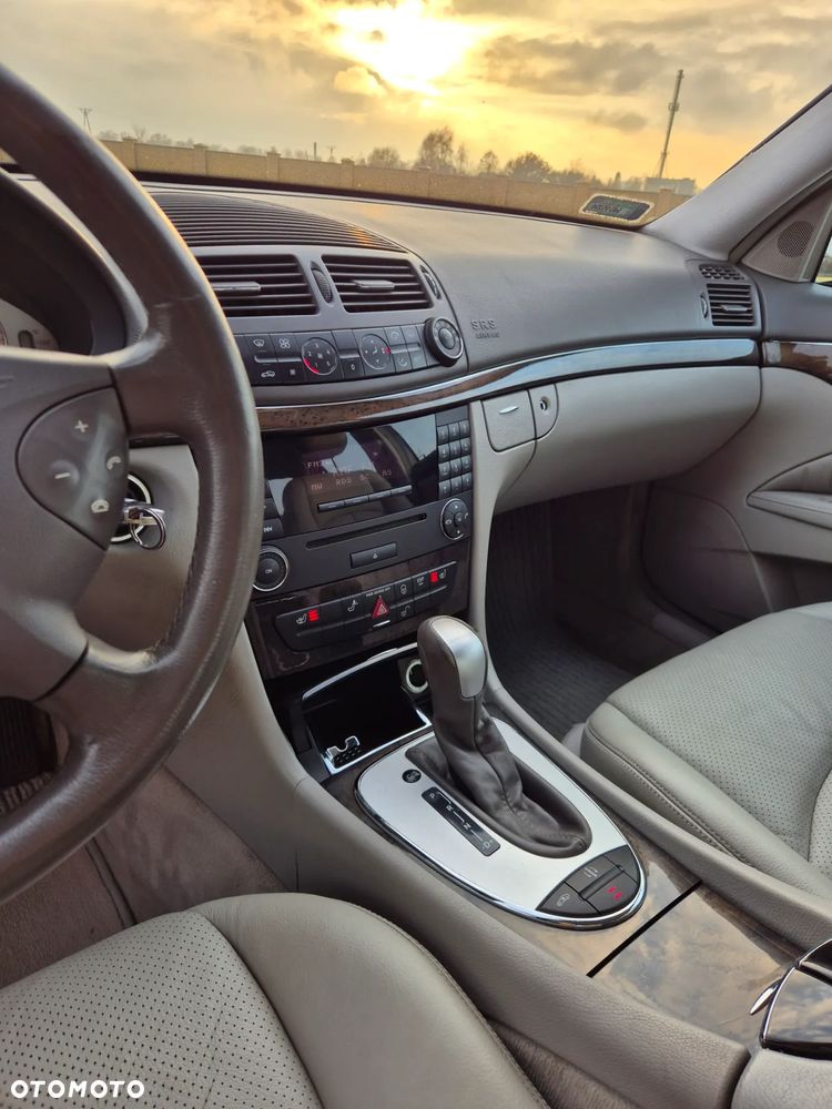 Mercedes-Benz Klasa E - 9