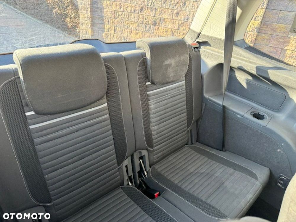 Volkswagen Touran 1.6 TDI DPF Comfortline - 10