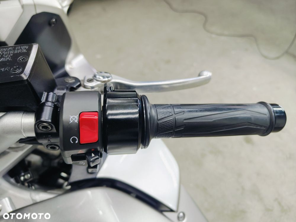 Yamaha FJR - 17