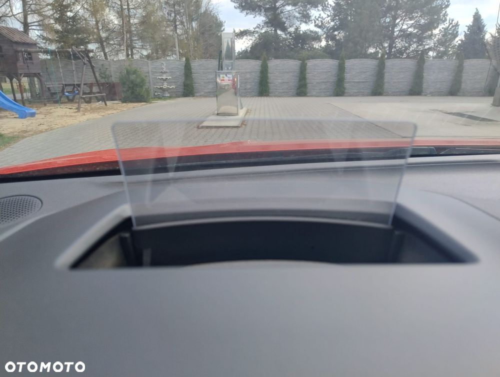 Ford Focus 1.5 EcoBoost ST-Line X - 15