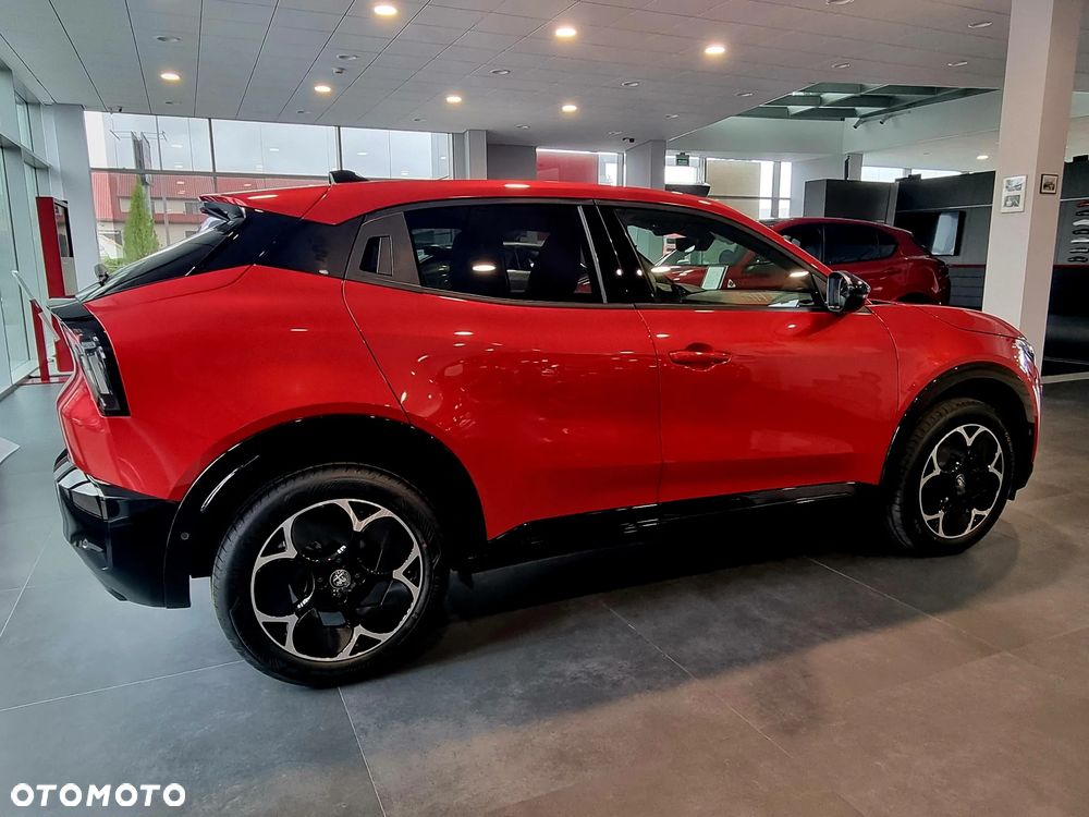Alfa Romeo Junior 1.2 mHEV Ti eDCT - 5