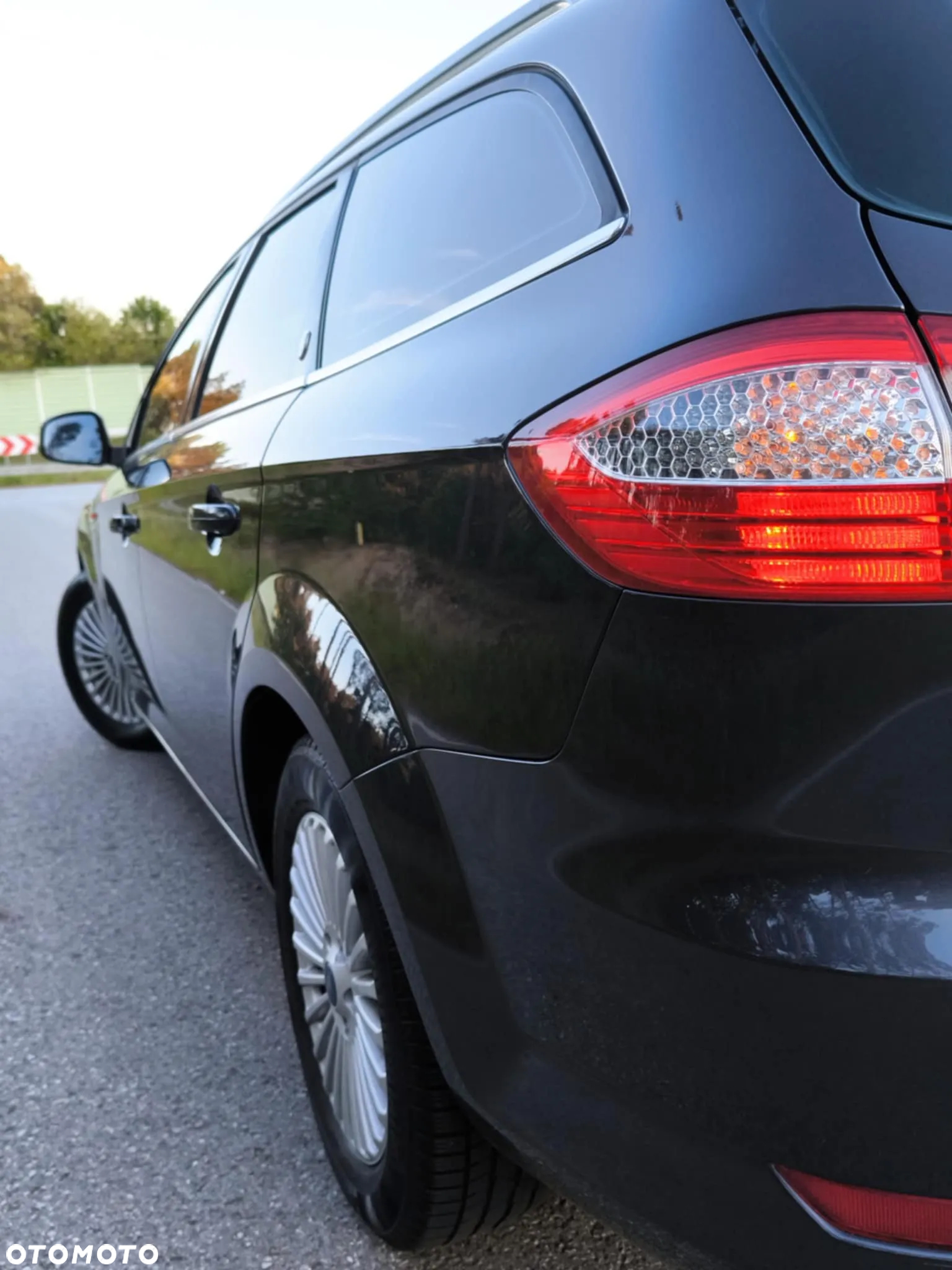 Ford Mondeo 2.0 FF Ghia - 18