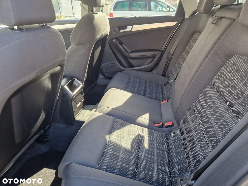 Audi A4 Avant - 13