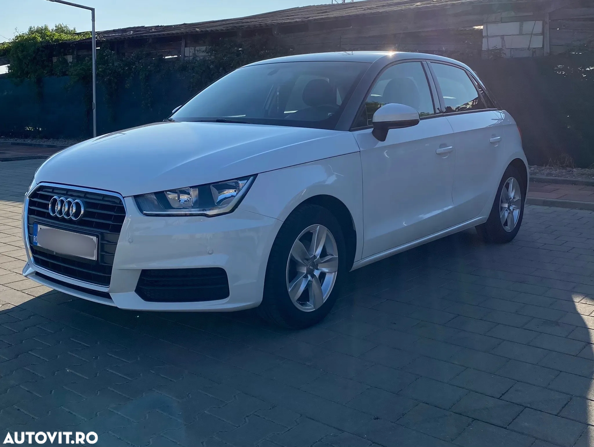 Audi A1 Sportback 1.0 TFSI S tronic - 9