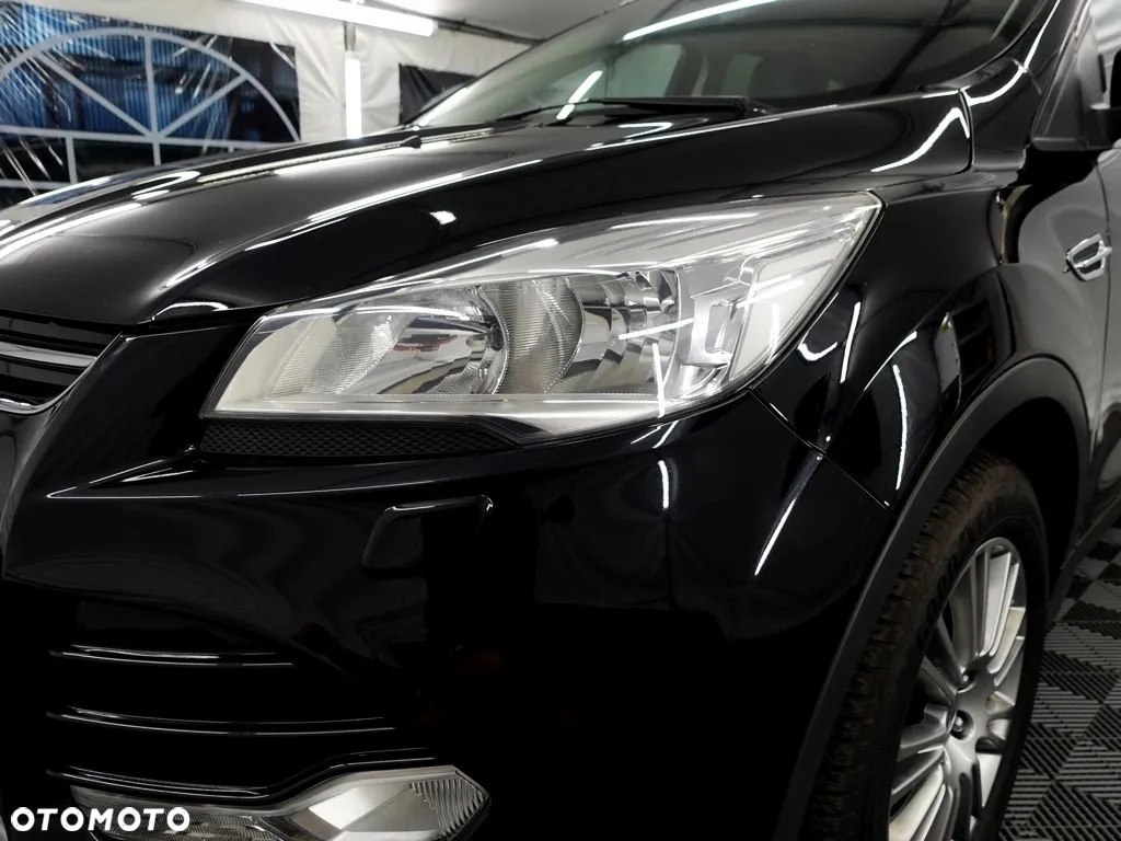Ford Kuga 2.0 TDCi 4WD Titanium - 25