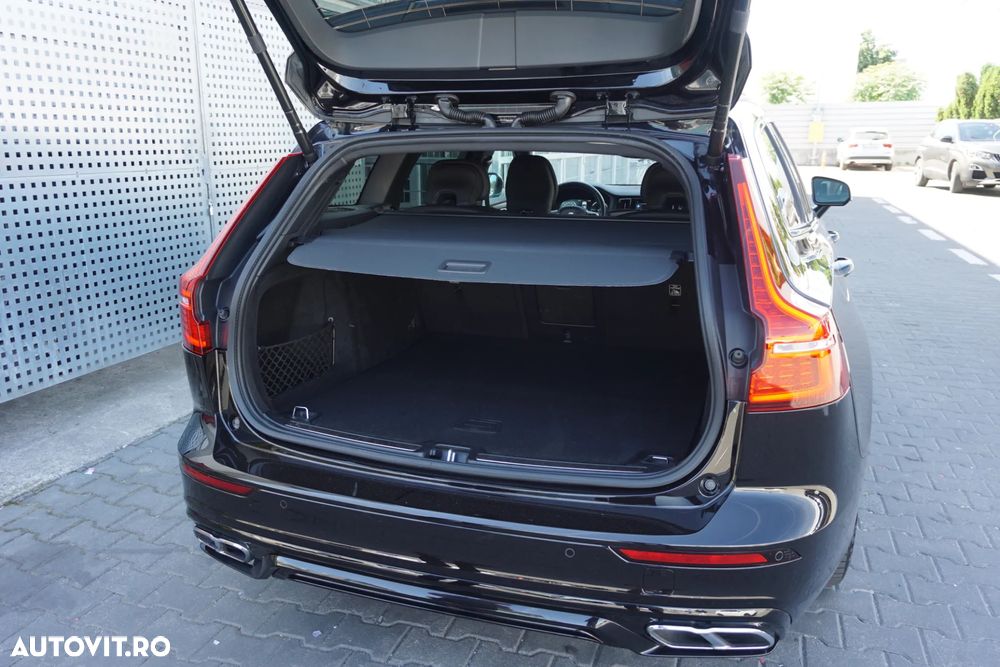 Volvo V60 T6 AWD Recharge Geartronic RDesign - 21