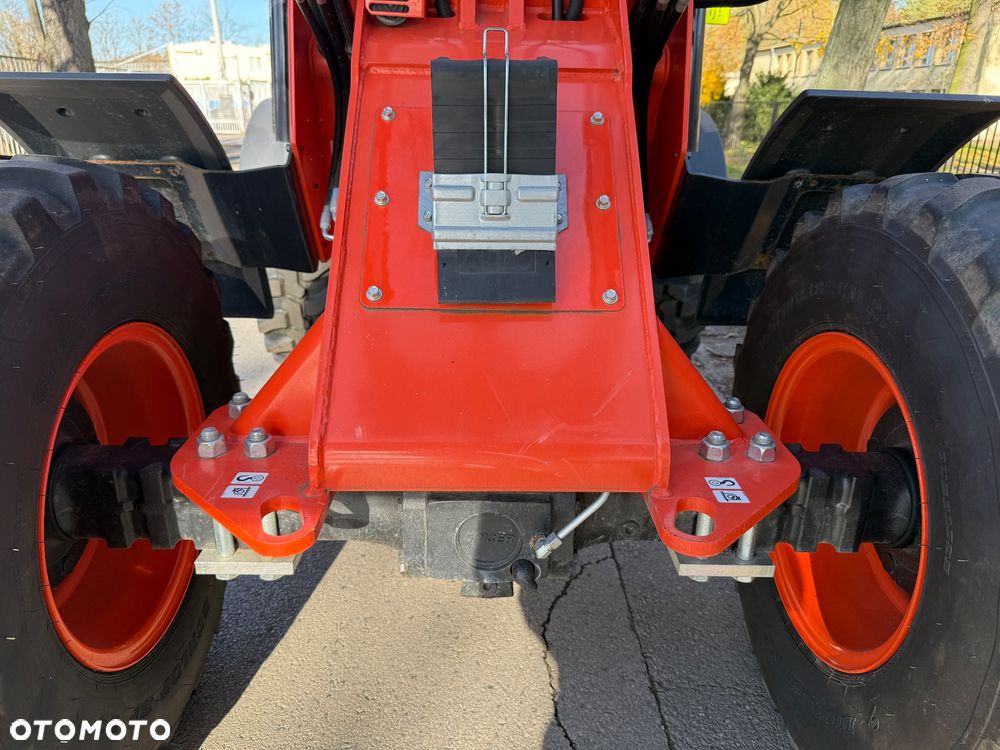 Kubota Ładowarka R070 - 21