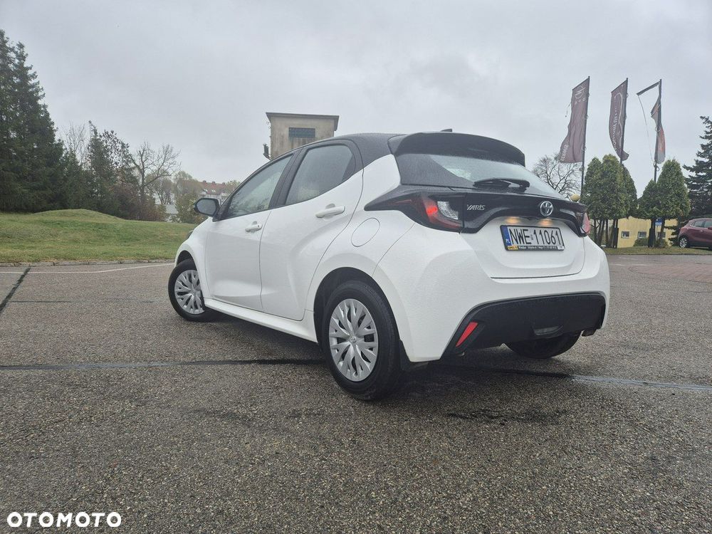 Toyota Yaris - 7