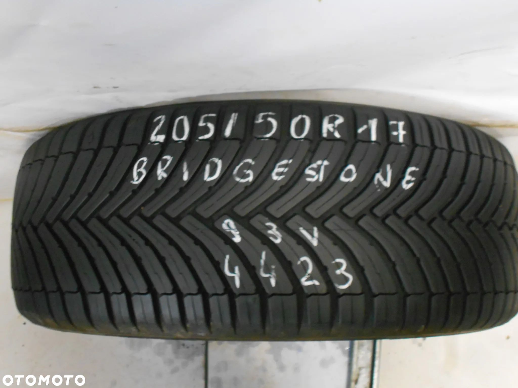 OPONA POJEDYNKA  205/50r17 BRIDGESTONE ALL SEASON 6 DOT 4423 7.6MM - 1