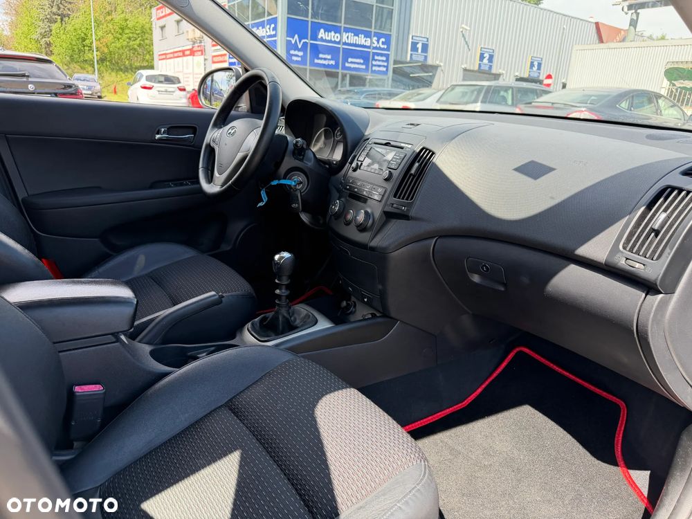 Hyundai i30 1.6 Comfort - 15