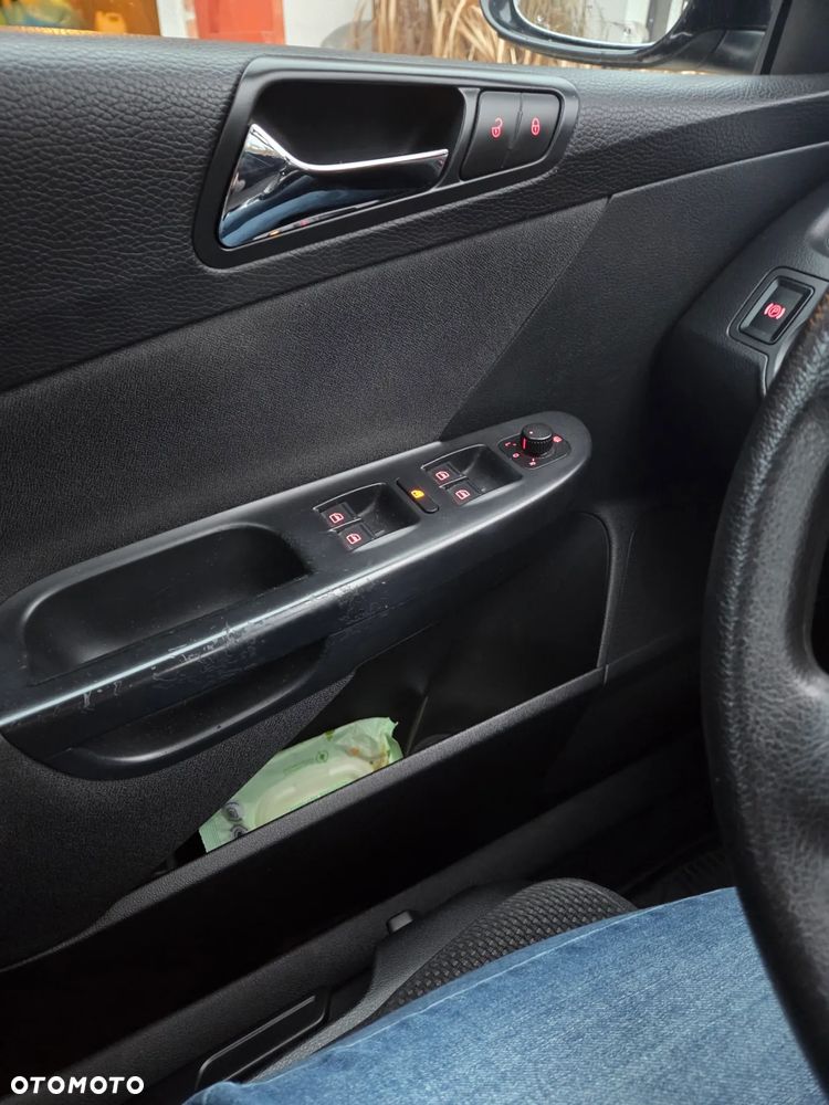 Volkswagen Passat 2.0 TDI Comfortline - 12