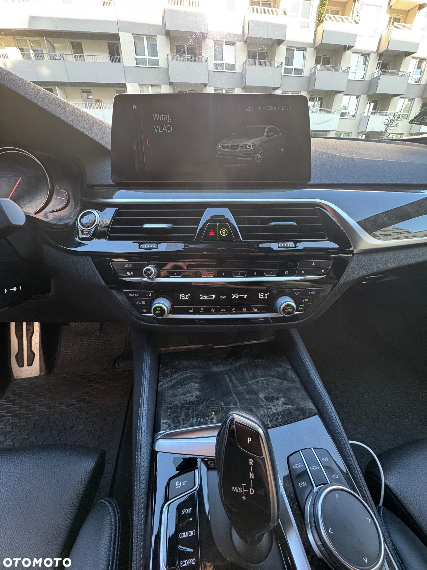 BMW Seria 5 520d xDrive M Sport sport - 12