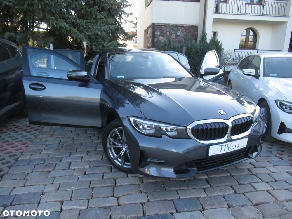 BMW Seria 3 320d MHEV Sport Line - 40
