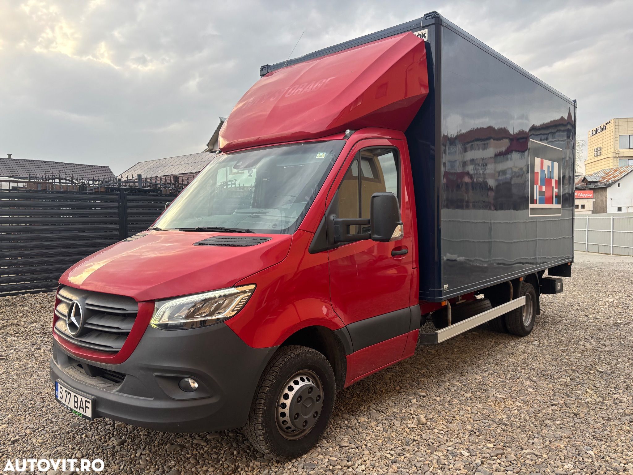 Mercedes-Benz Sprinter - 1
