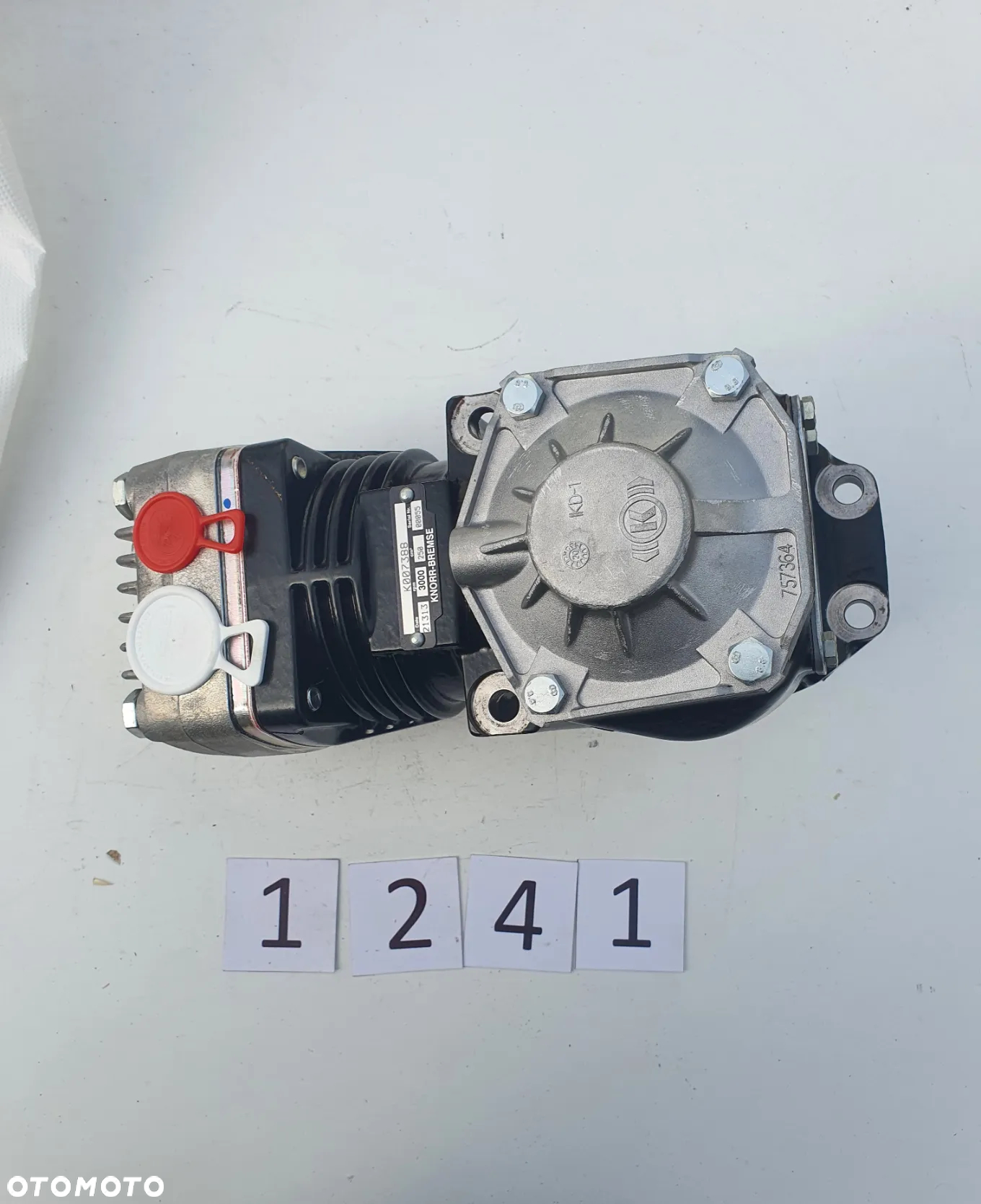 Sprężarka Powietrza Kompresor Knorr-Bremse K007388 ACX69D Iveco - 5