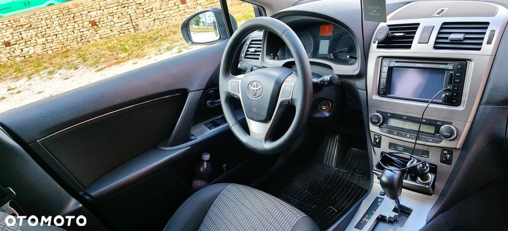 Toyota Avensis 2.0 Premium MS - 8