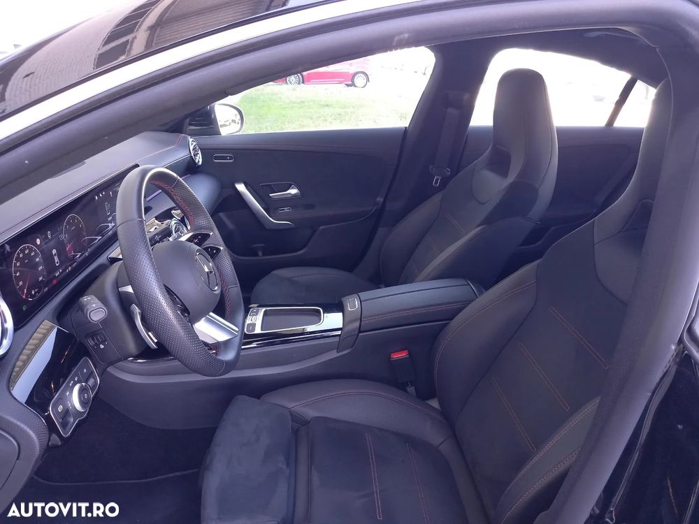 Mercedes-Benz CLA 180 7G-DCT - 13