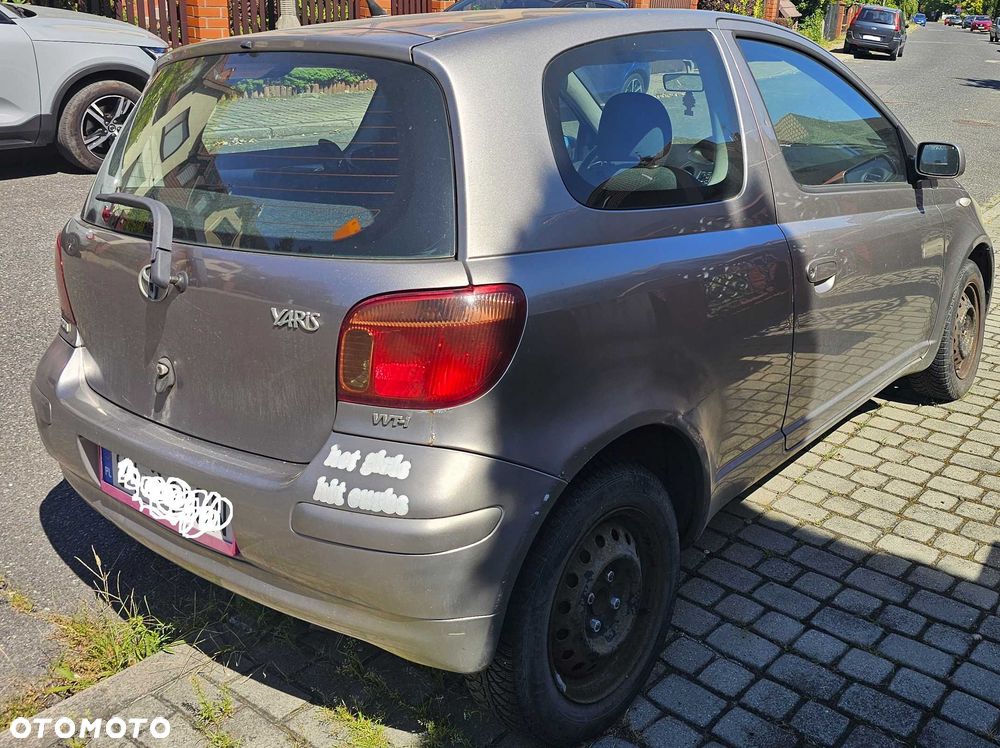 Toyota Yaris - 5