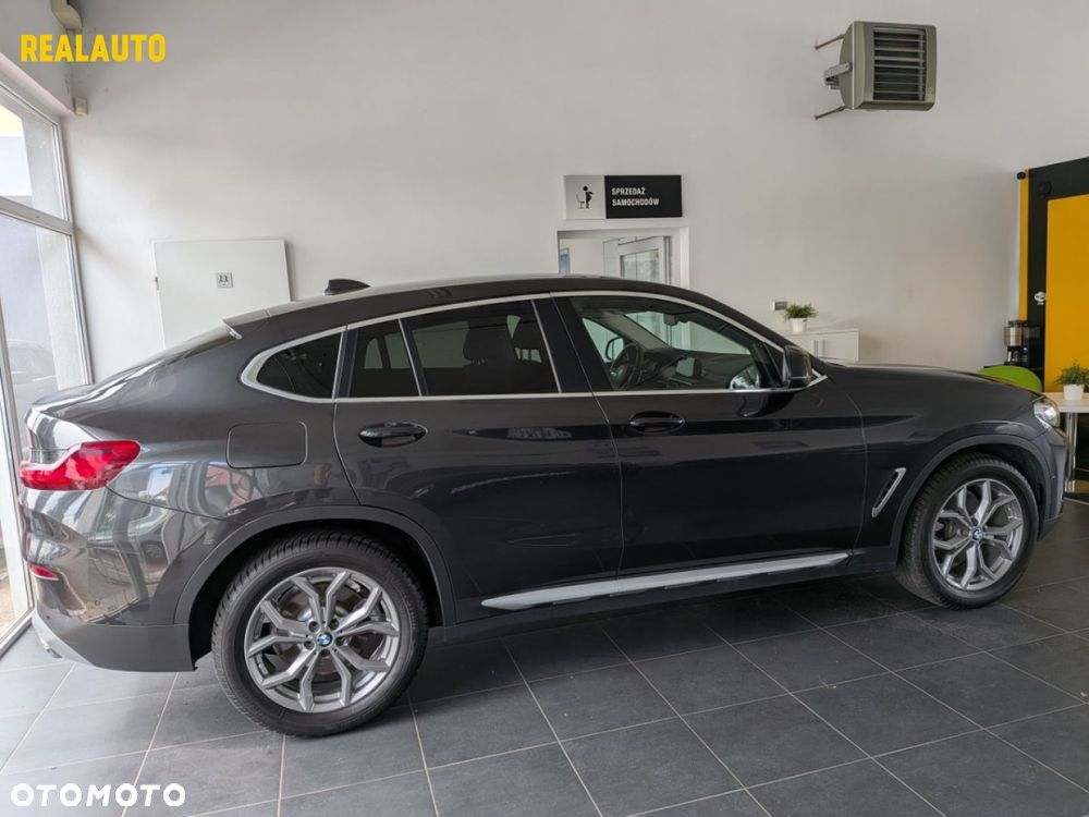 BMW X4 - 4