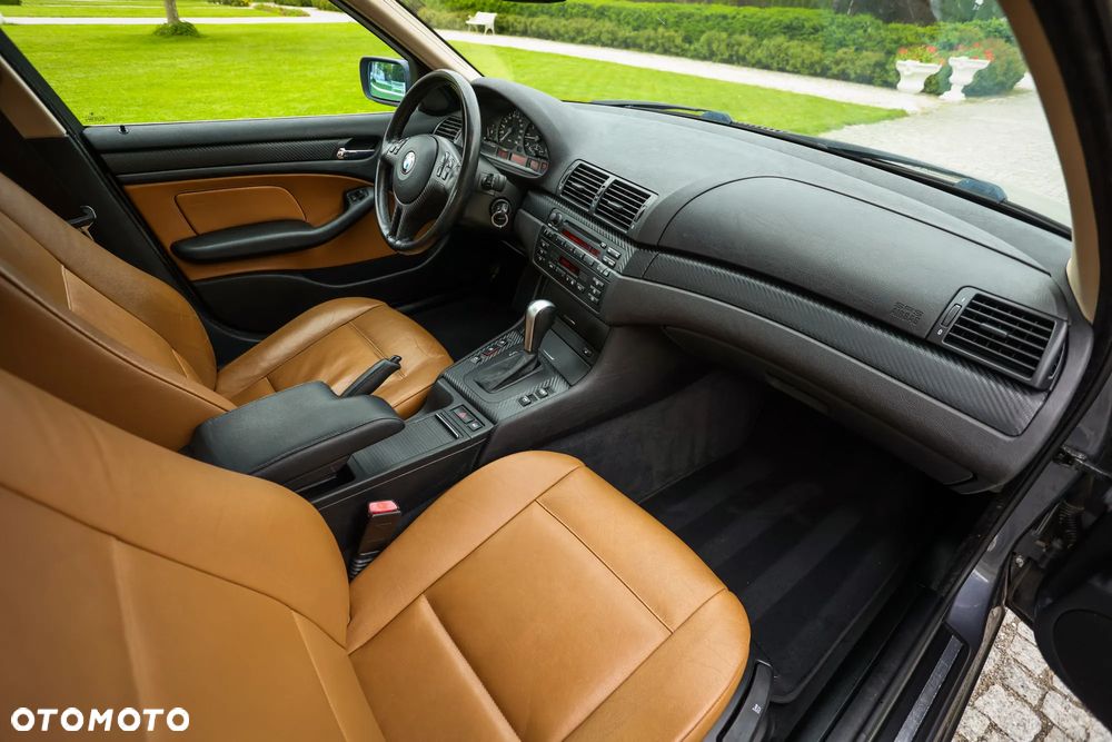 BMW Seria 3 320i Edition Sport - 23
