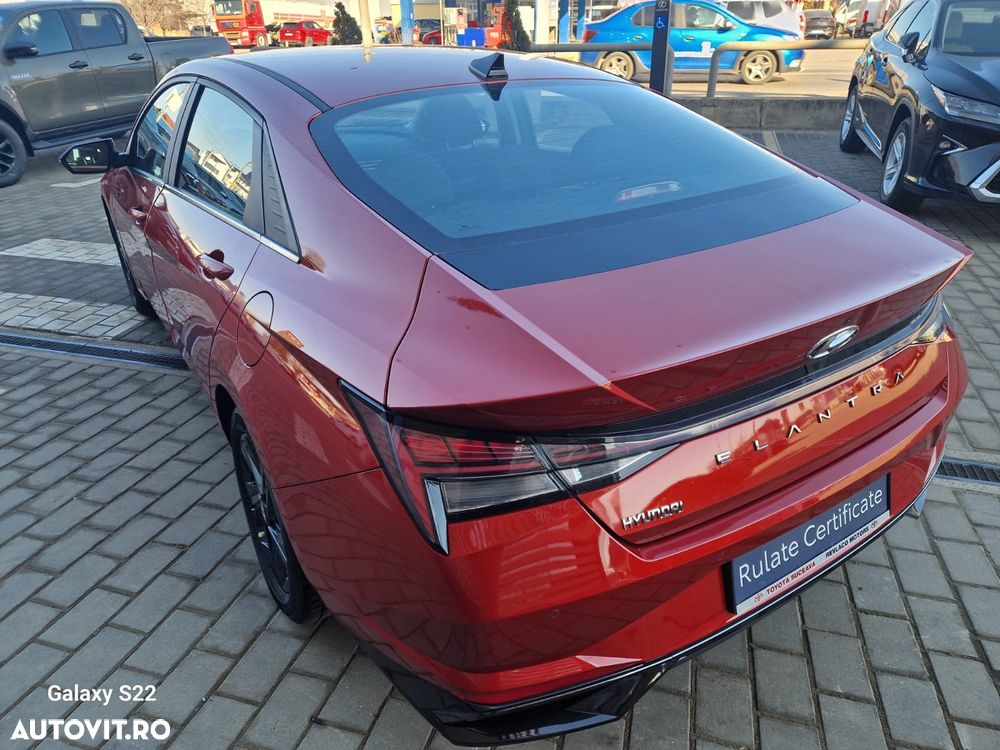 Hyundai Elantra 1.6 l 123 CP 6MT Comfort - 8