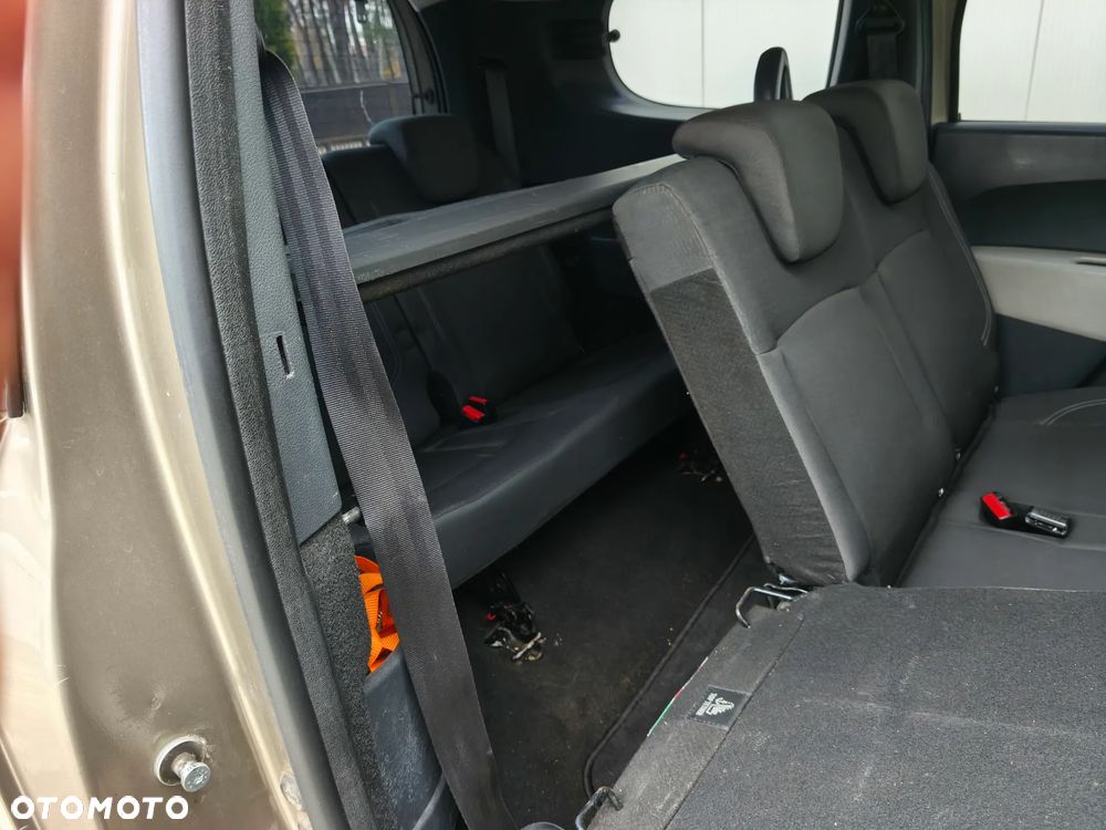 Dacia Lodgy 1.5 dCi Ambiance - 16