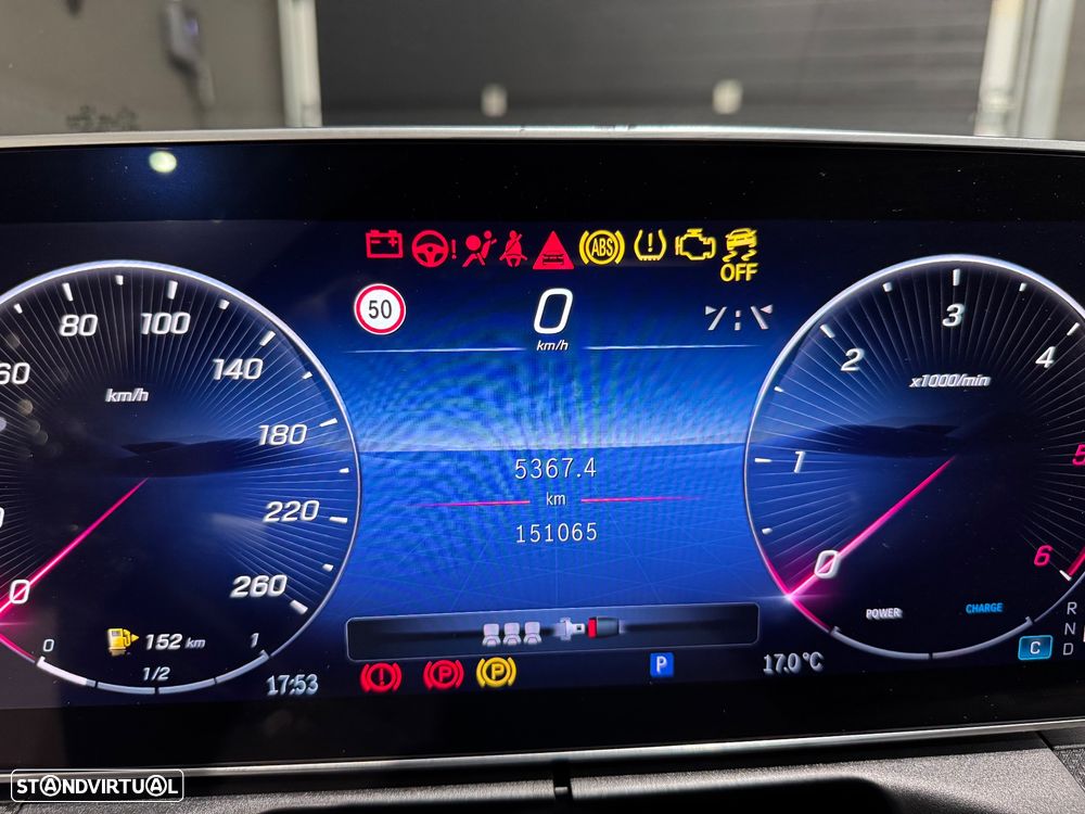 Mercedes-Benz C 220 d AMG Line - 32