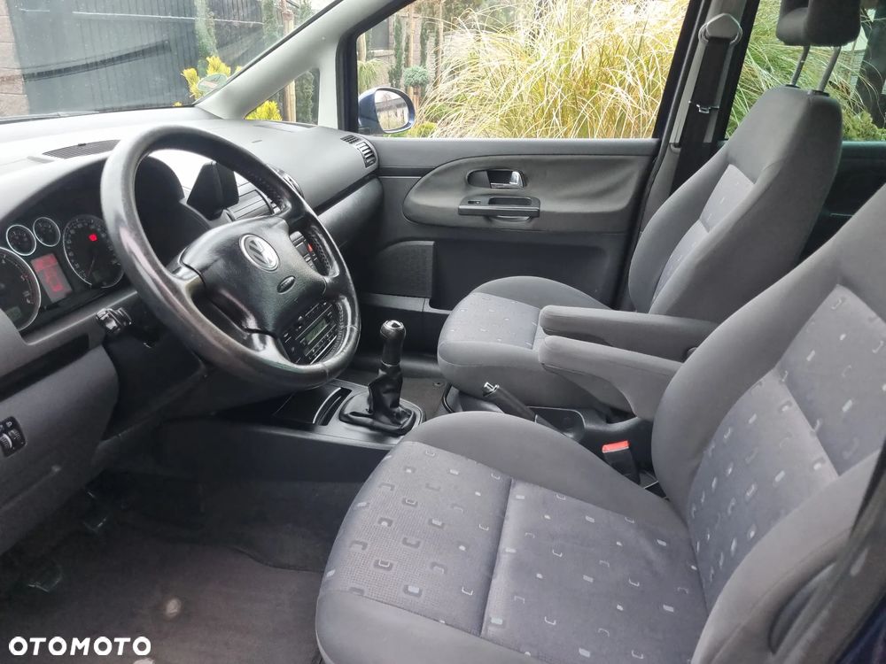 Volkswagen Sharan 2.0 TDI DPF Trendline - 12
