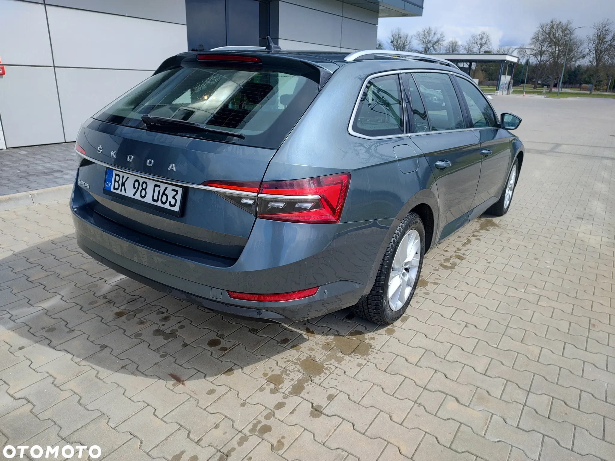 Skoda Superb 2.0 TDI DSG Ambition - 3