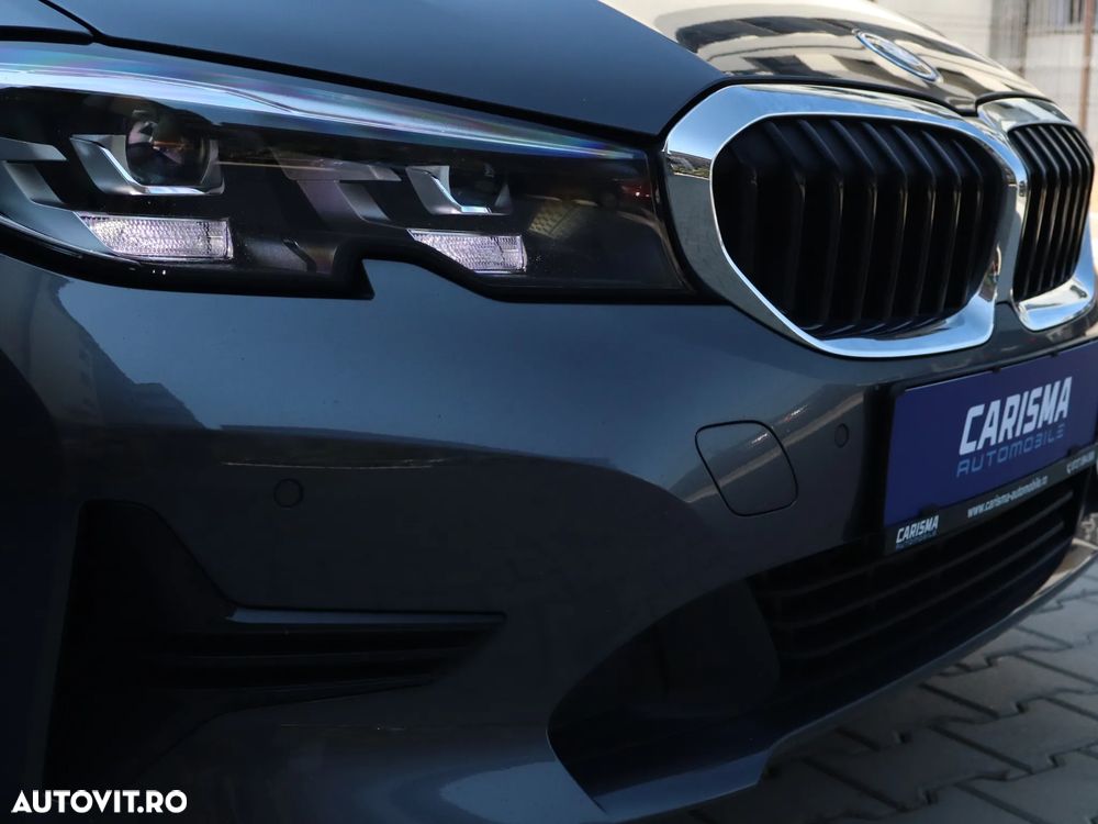BMW Seria 3 330e Aut. Sport Line - 11