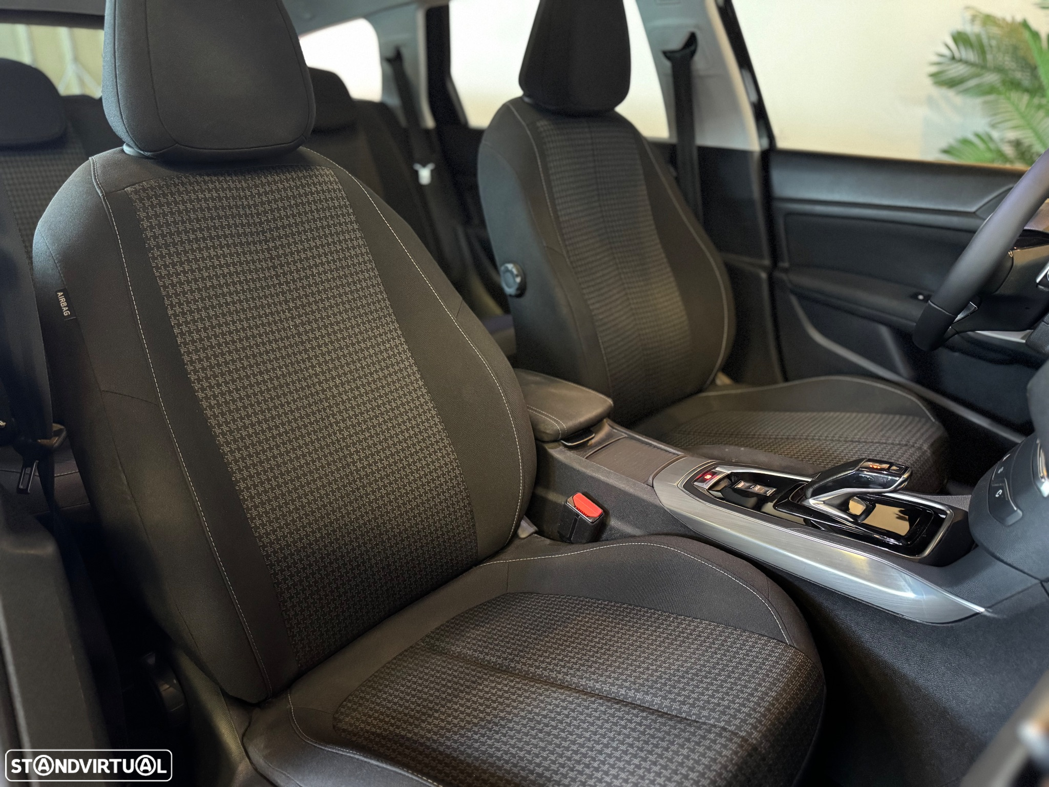 Peugeot 308 SW BlueHDi 130 EAT8 Style - 32