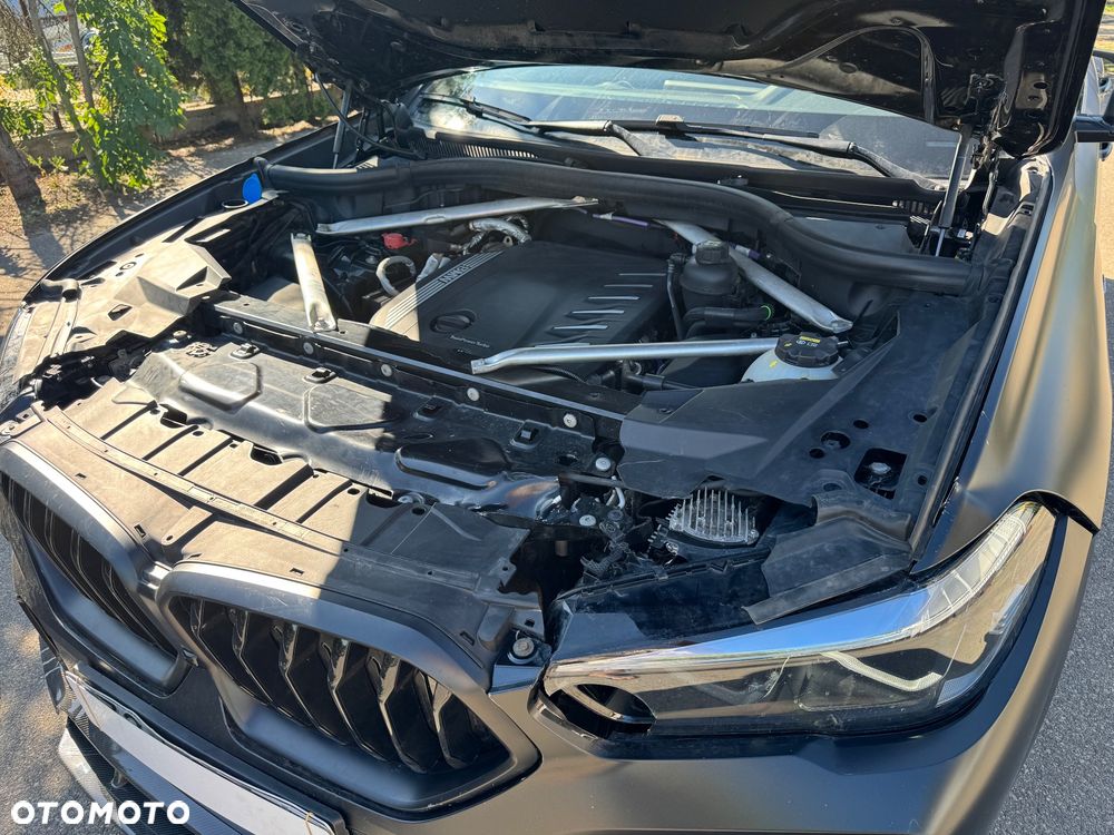 BMW X6 - 33