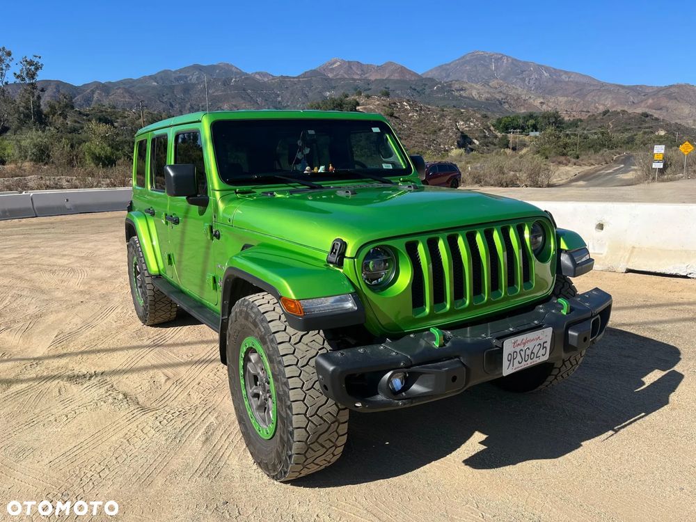 Jeep Wrangler - 8