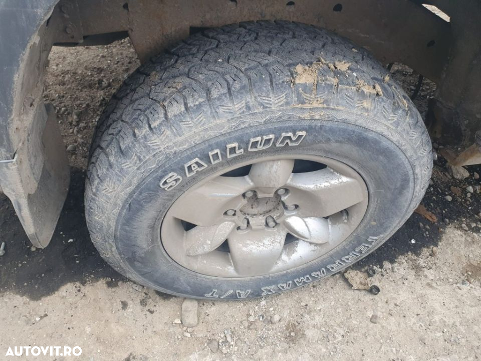 Mocheta portbagaj rulou bloc lumini maneta semnalizare Nissan Terrano 2 motor 3.0di dezmembrez - 8