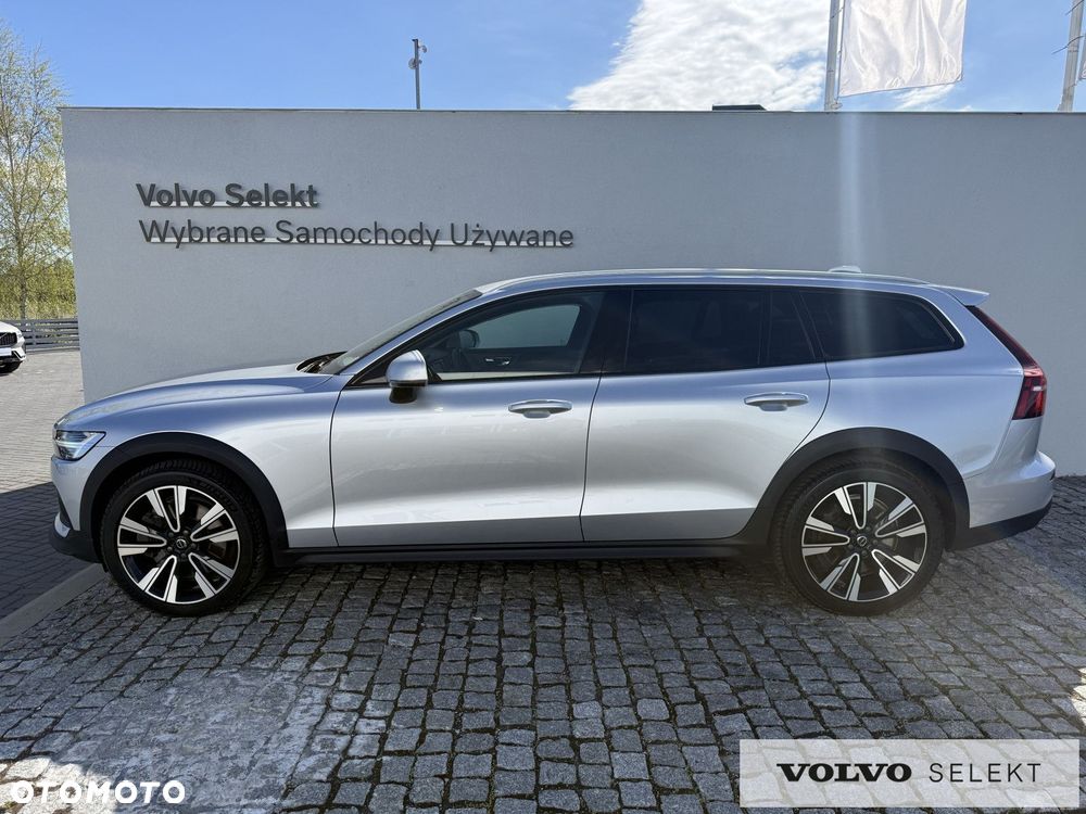 Volvo V60 Cross Country - 6