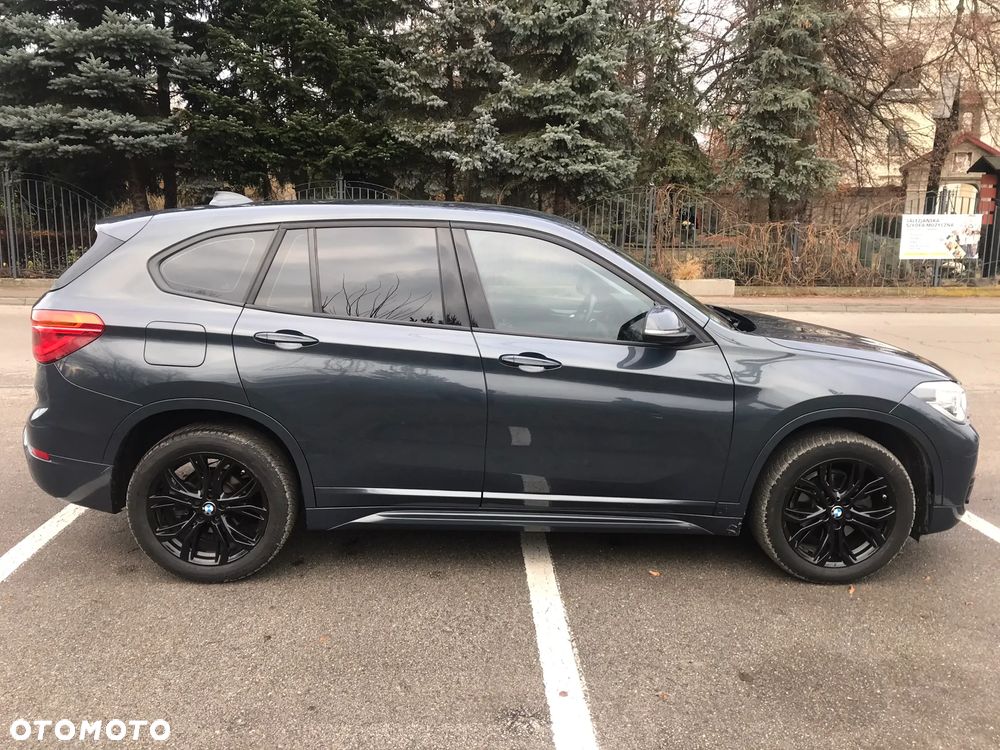 BMW X1 sDrive18d xLine - 4