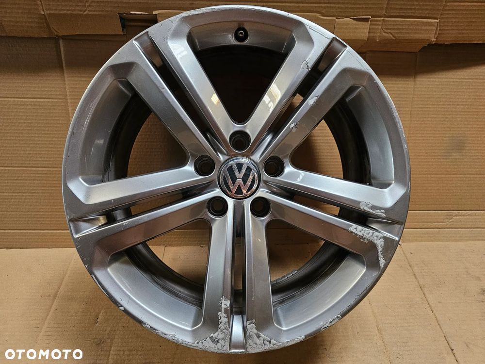 (F55) Volkswagen OE passat B7 / 3AA 601 025M / 8Jx18 ET44 5x112 - 1