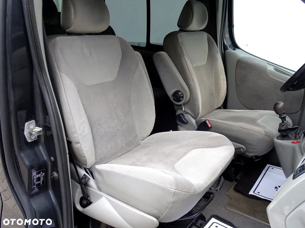 Opel Vivaro 2.5 CDTI L1H1 Tour - 12