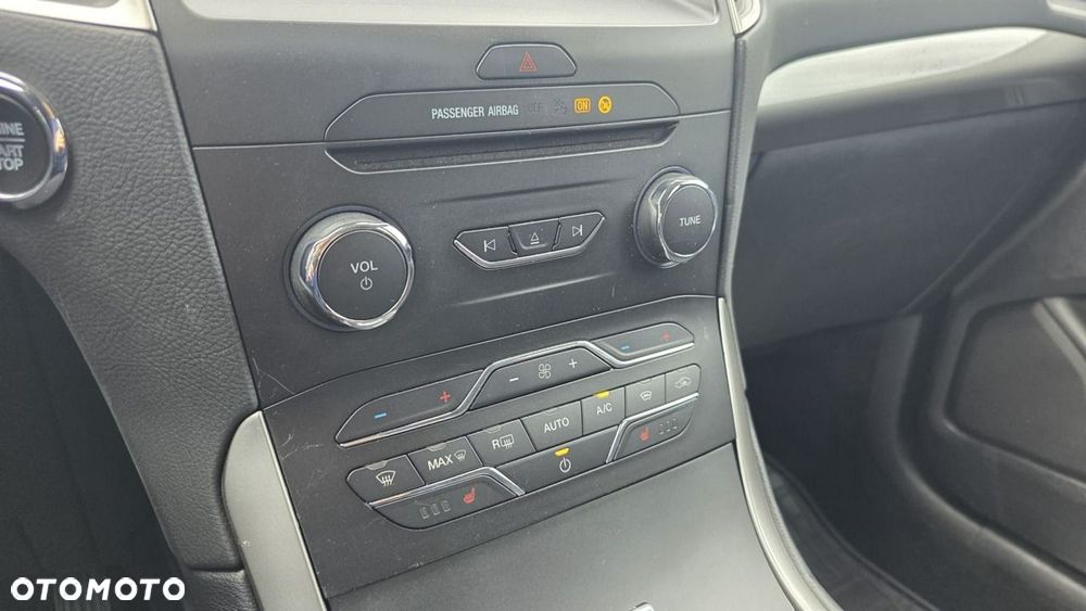 Ford S-Max - 16