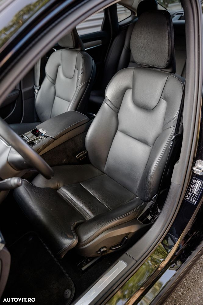 Volvo S90 T8 Recharge AWD Geartronic Inscription - 26