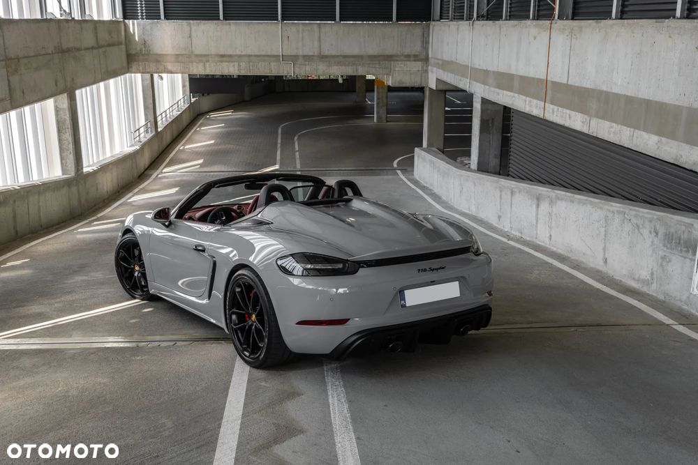 Porsche 718 Boxster Spyder - 13