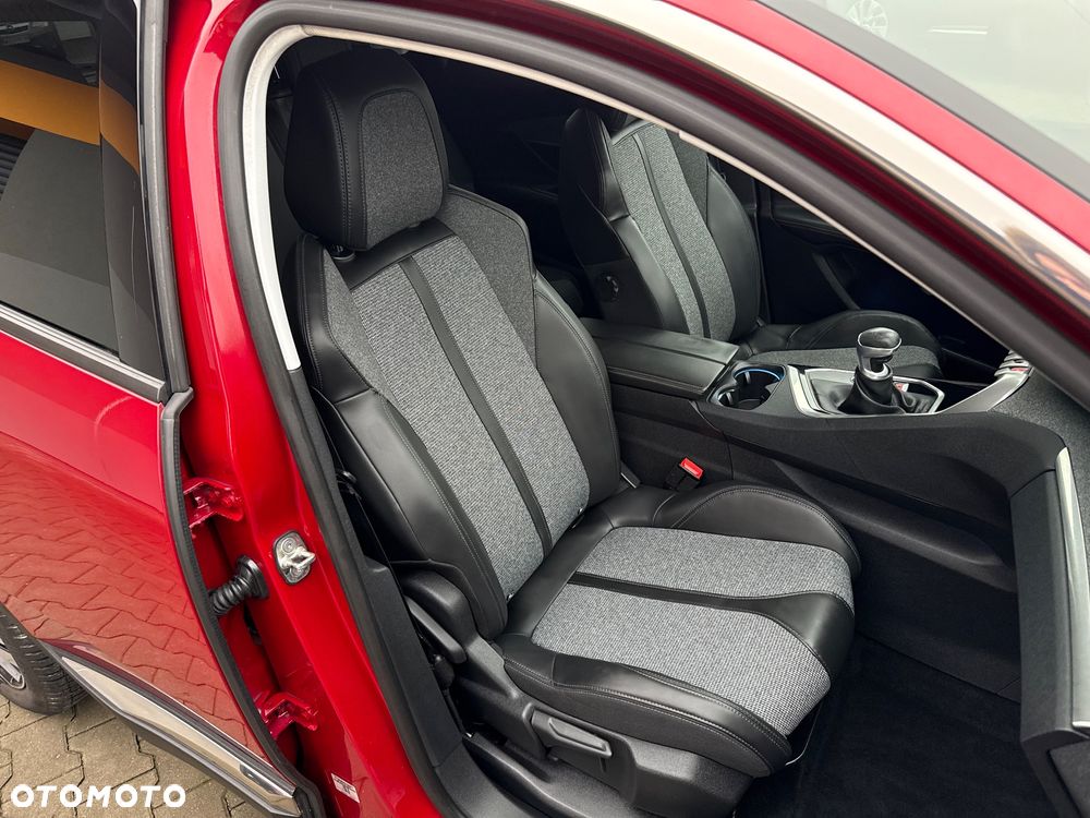 Peugeot 3008 2.0 HDi Premium - 32