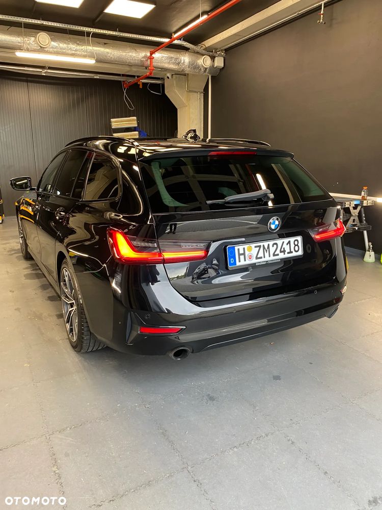 BMW Seria 3 320d - 18