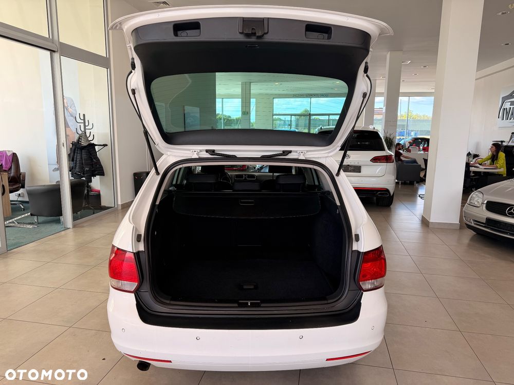 Volkswagen Golf - 30