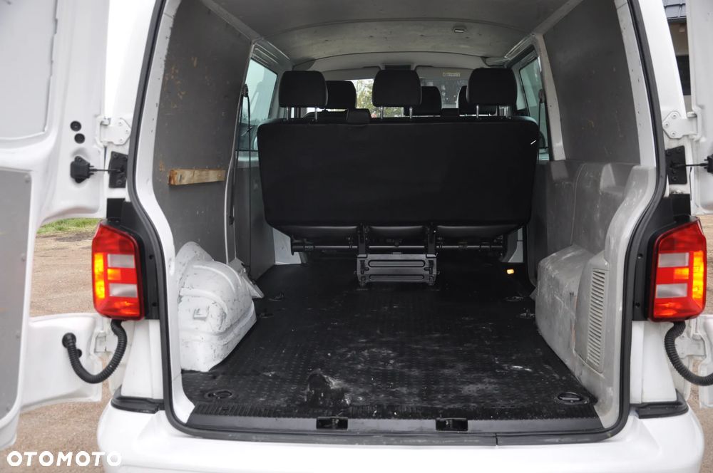 Volkswagen Transporter - 9