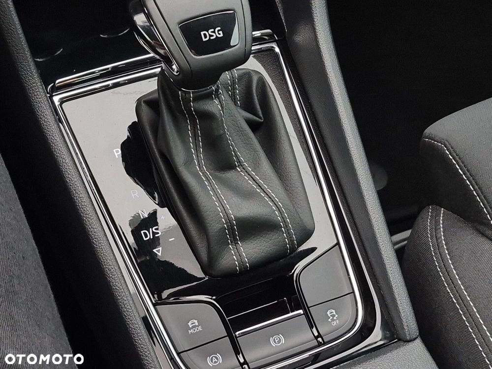 Skoda Karoq 1.5 TSI ACT 4x2 Sportline DSG - 26