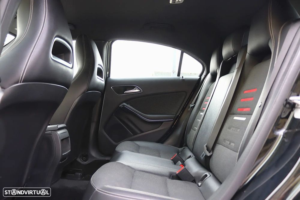 Mercedes-Benz A 180 d Urban - 23