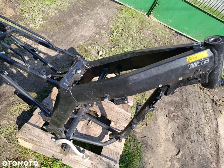 Rama z dokumentami Malaguti xtm 125 Aprilia SX papiery papierami A4 - 8