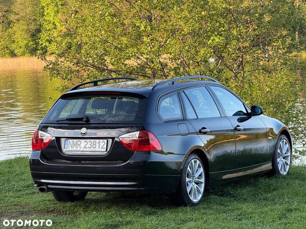 BMW Seria 3 318d DPF - 13